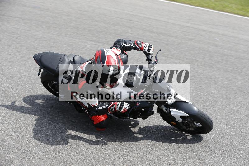 /Archiv-2024/29 12.06.2024 MOTO.CH Track Day ADR/Gruppe gelb/63